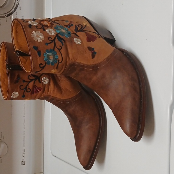 Old Gringo Catlyn Brass BL3236-1, size 9 - Picture 14 of 16